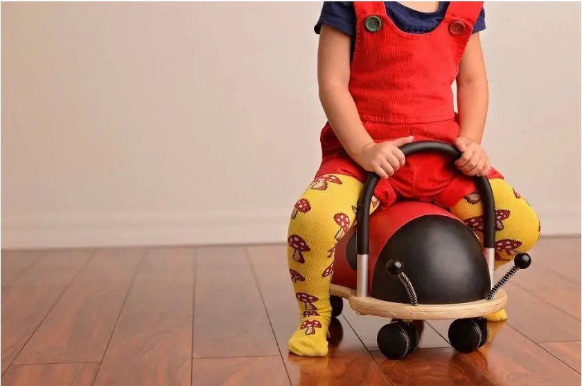 🐌 Brand Spotlight: Slugs & Snails – Colourful Tights for Every Child