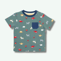 Children's t-shirt with vehicle pattern on a light gray background
