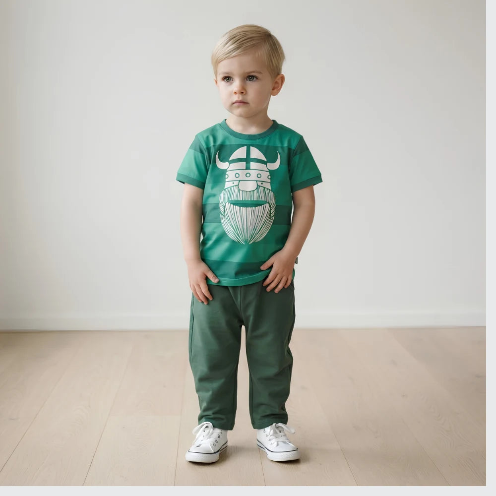 Danefae Erik Ciboulette tee, vintage childrenswear, lifestyle photo
