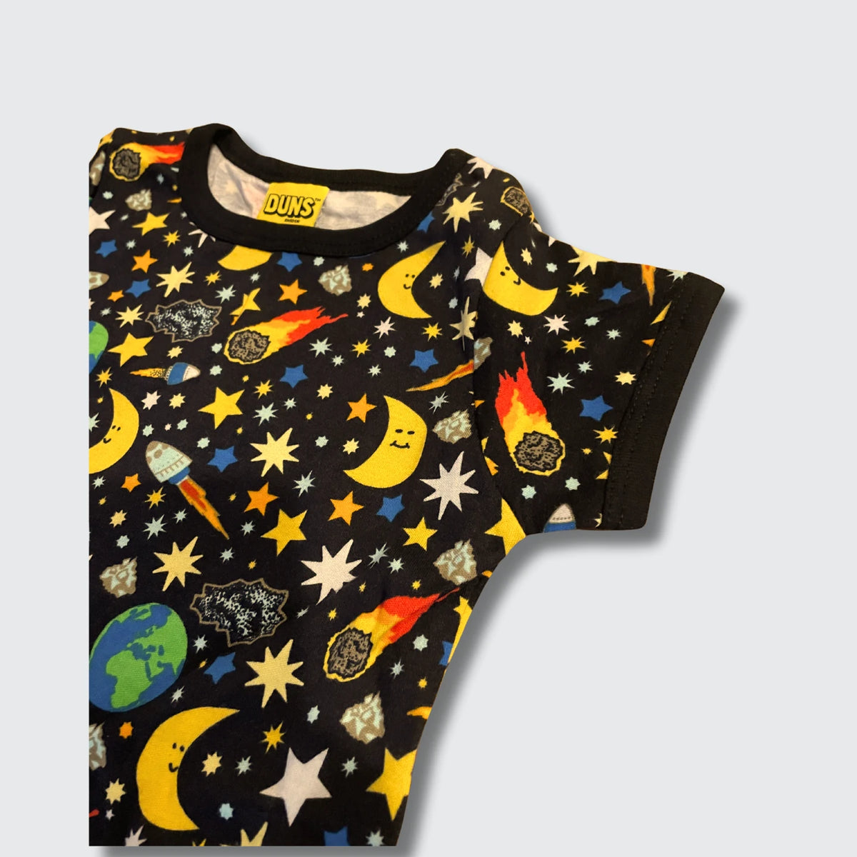 DUNS Sweden Mother Earth Black T-shirt - organic cotton kids clothing by DUNS Sweden