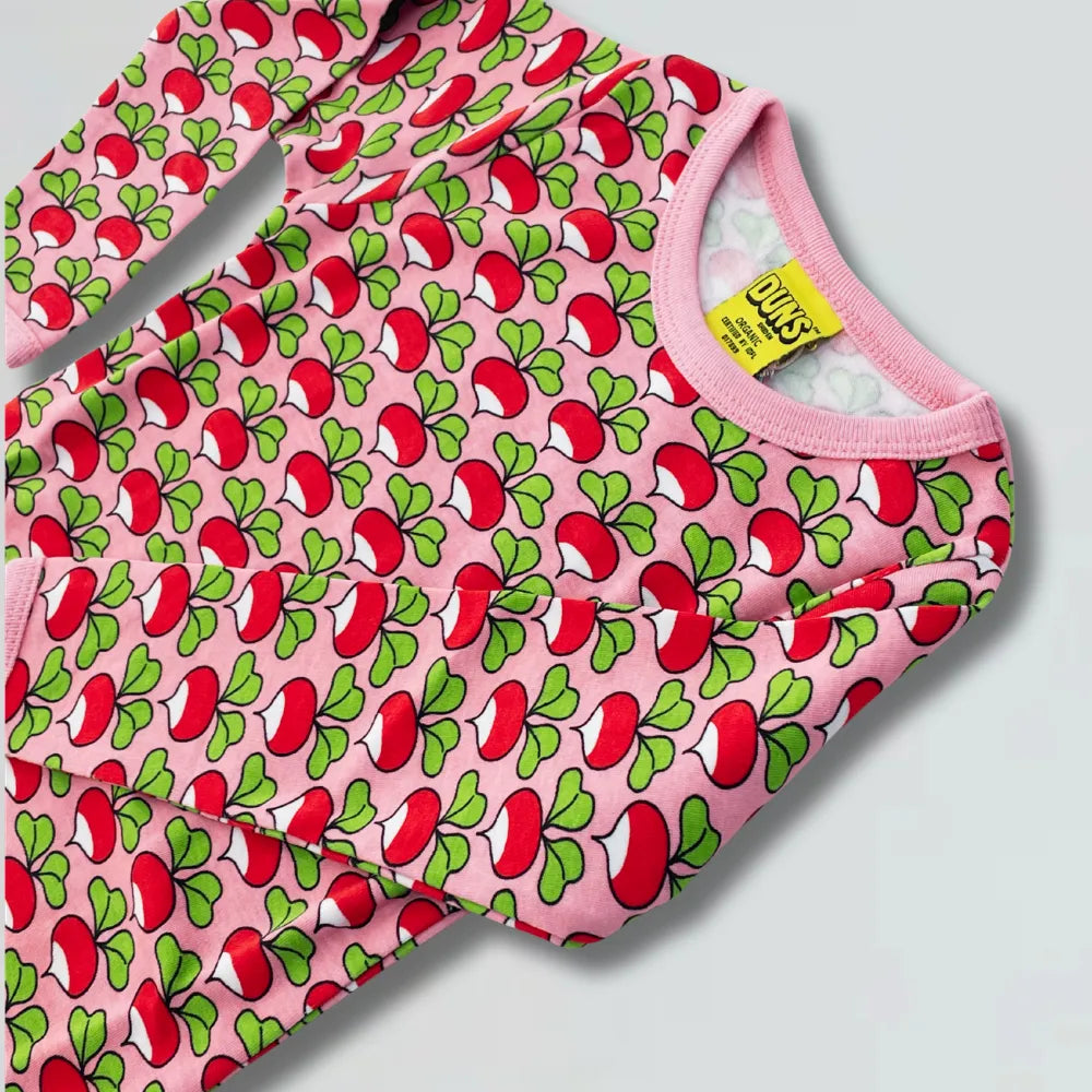 Radish lo g sleeve top in girls pink