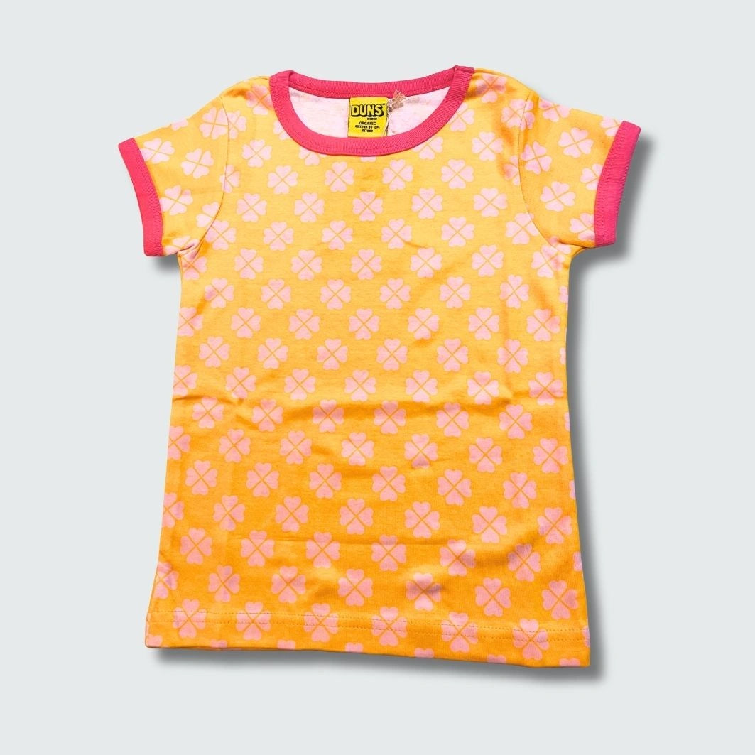Organic clover print infant shirt in radiant yellow with hot pink trim, DUNS Sweden – organic infant clothes, infant shirts