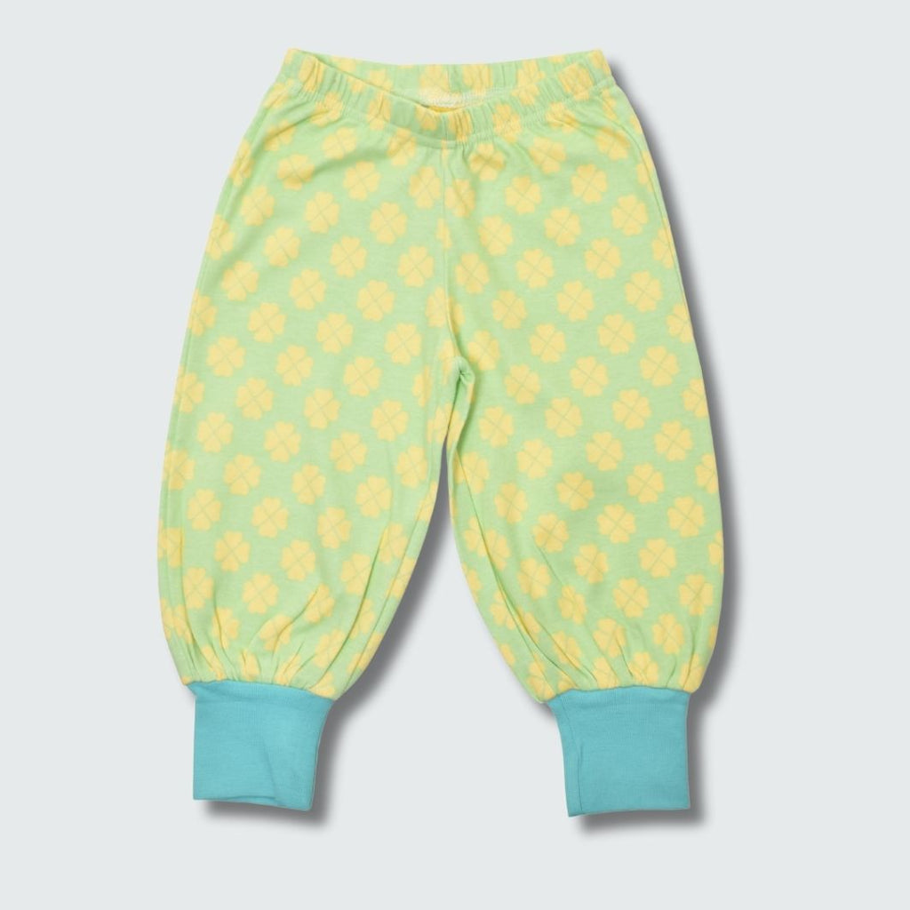 Clover print baggy pants leggings in green ash with capri blue trim, DUNS Sweden – toddler leggings, infant clothes unisex